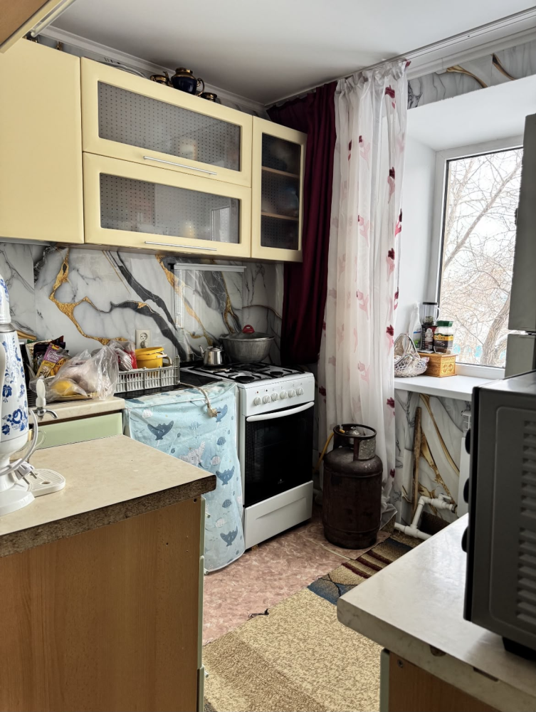 2-комнатная квартира, 42 м², 3/4 этаж, фото 3