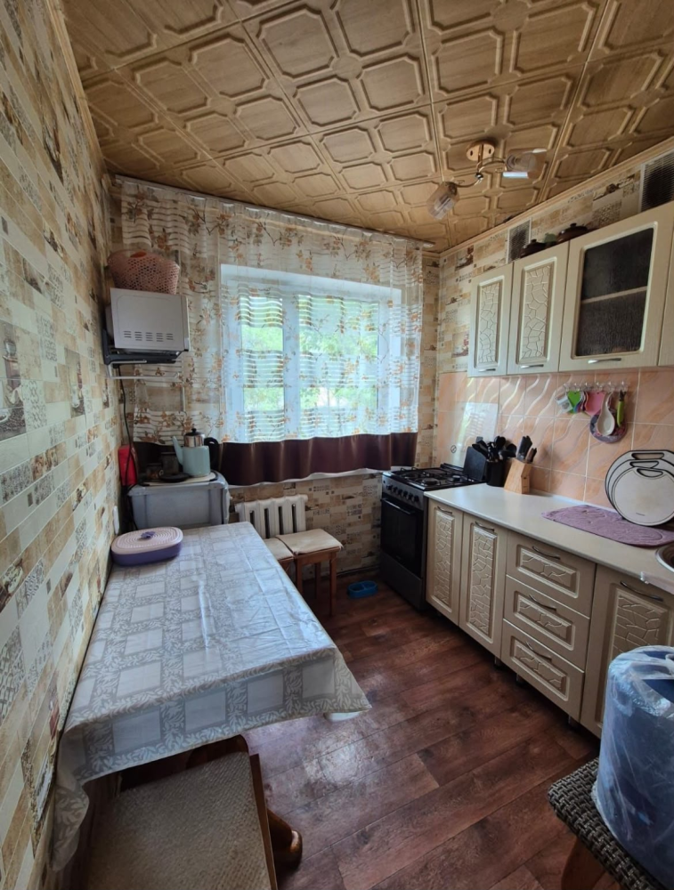 3-комнатная квартира, 57 м², 2/5 этаж