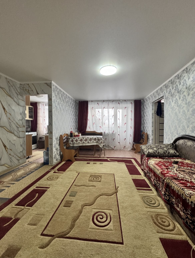 2-комнатная квартира, 42 м², 3/4 этаж